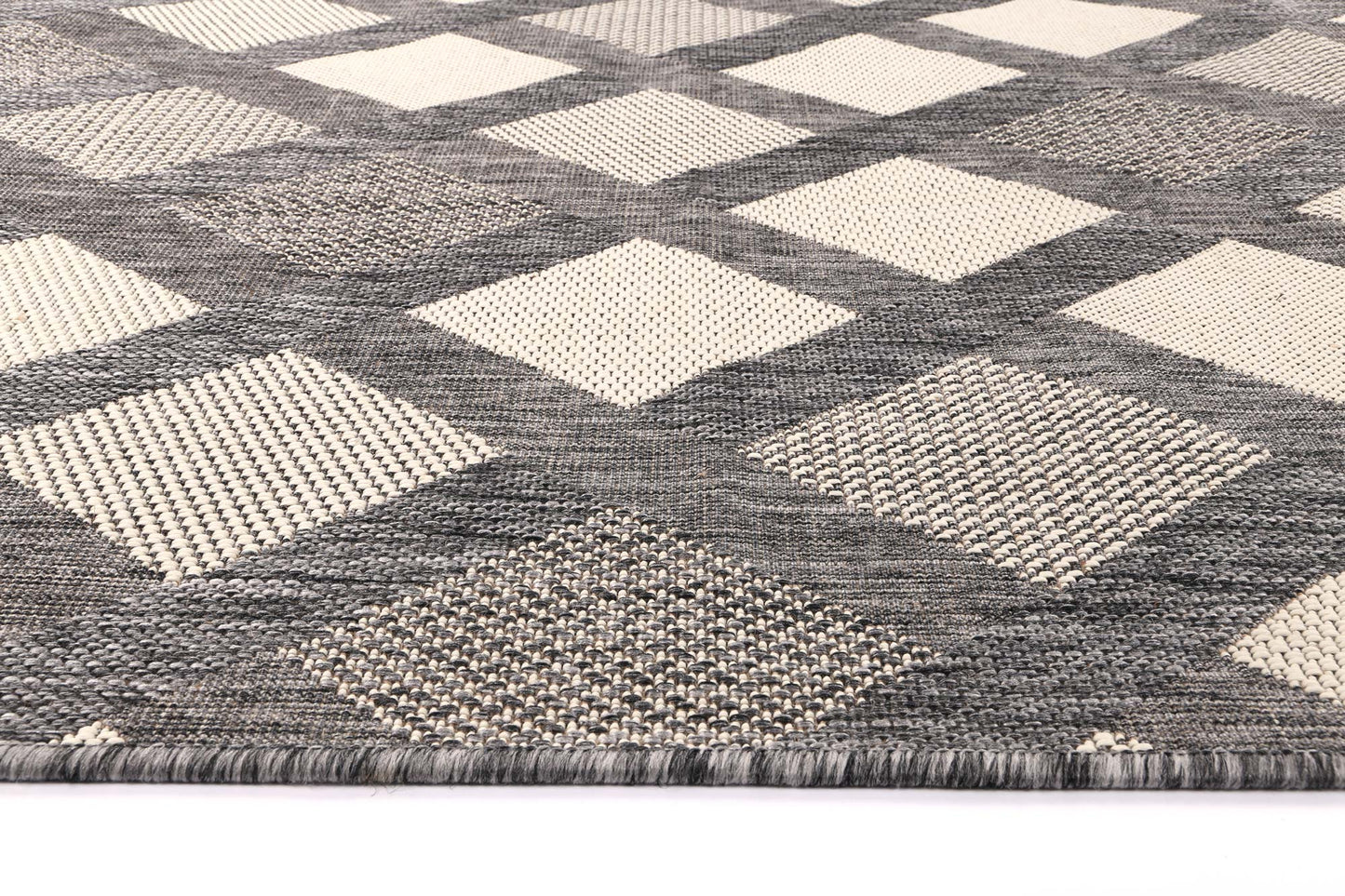 Sisalo Diamond Patterned in Beige Rug