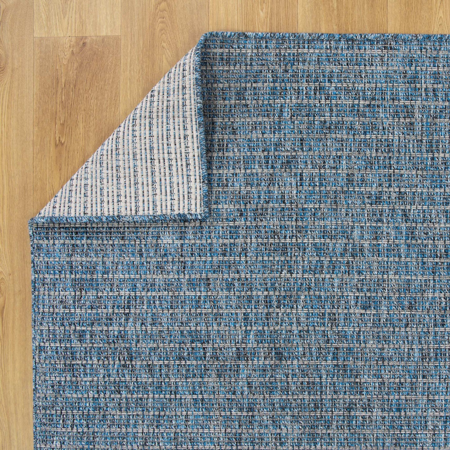 Lifestyle Texture in Navy Indoor/Outdoor Rug