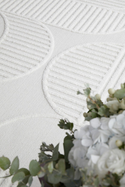 Lotus Leo in White Runner Rug