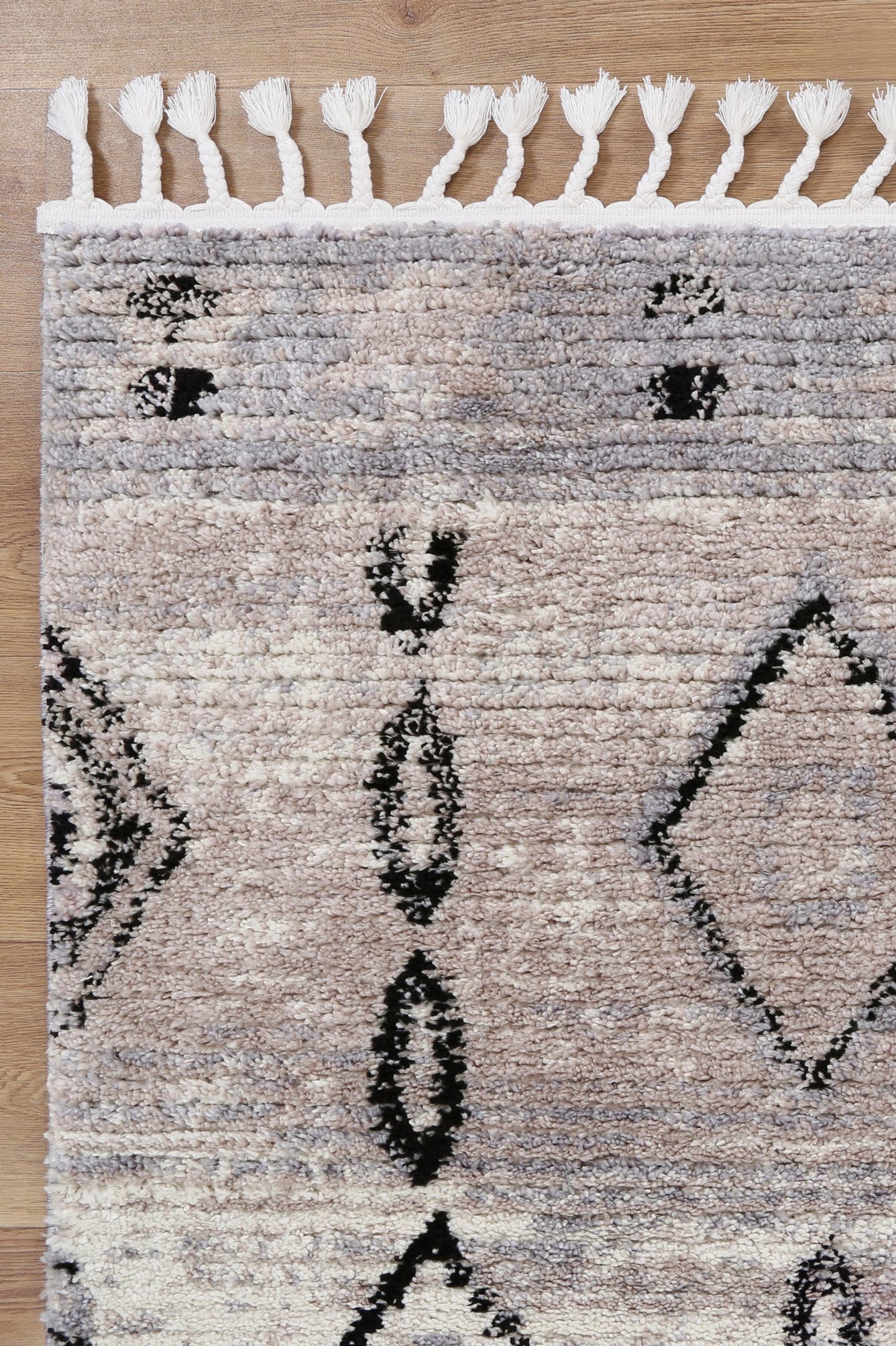 Moda Tribal Diamond Ash Rug (Morocco)