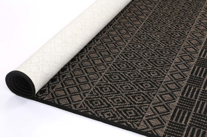 Sisalo Chevron Patterned in Black Rug