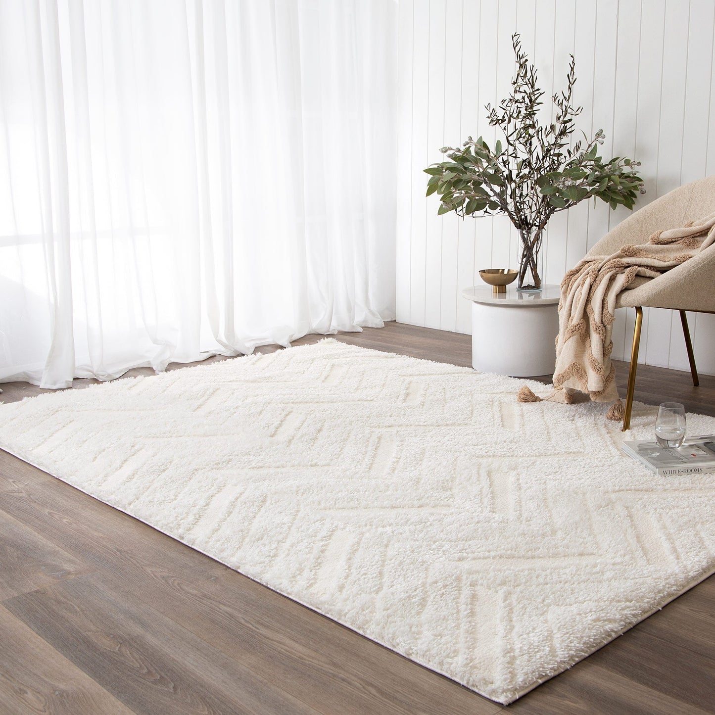 Tender Chevron Shag In Cream Rug