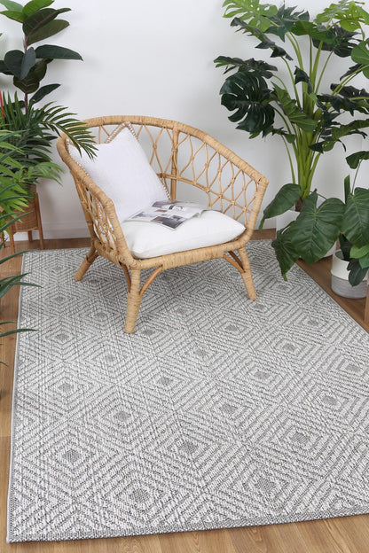 Vanuatu Walasi Ash Geometric Flatweave Rug