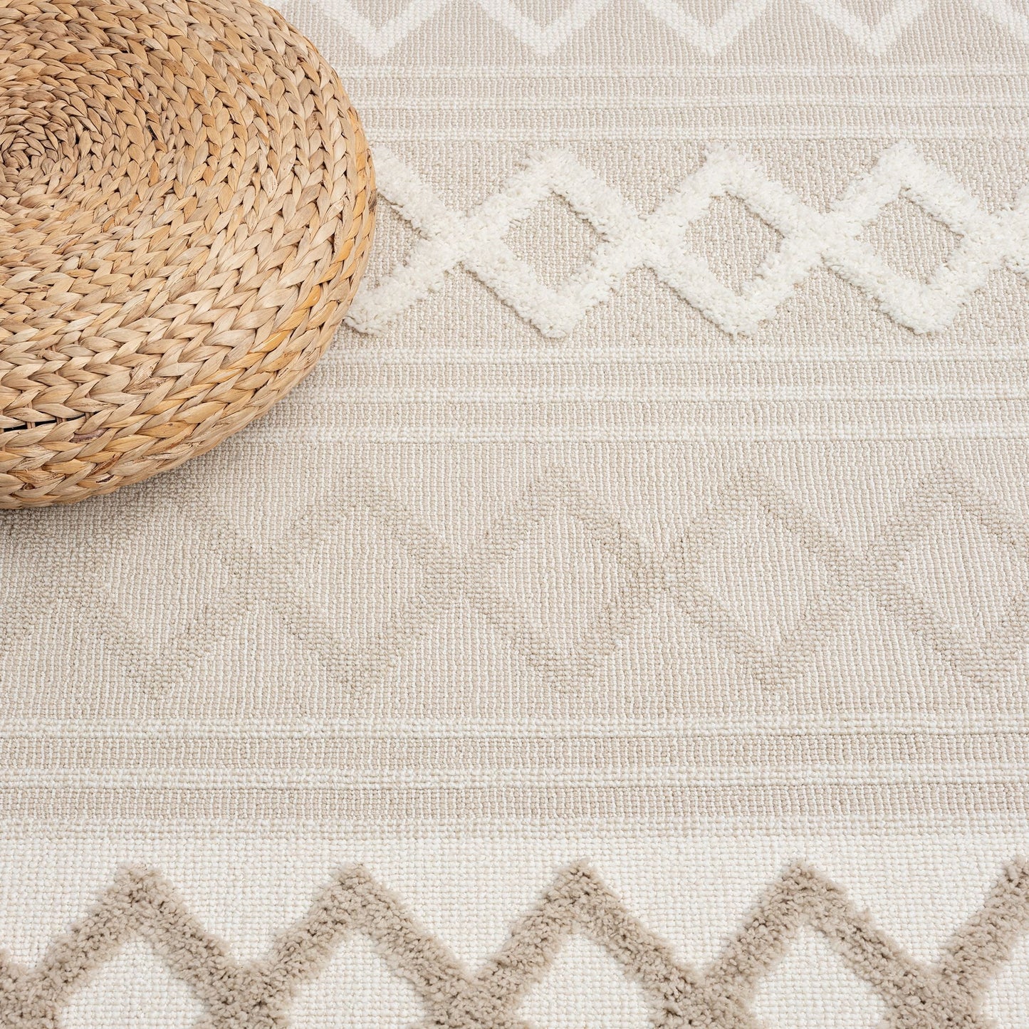 Cottage 542 Fawn in Cream Round Rug