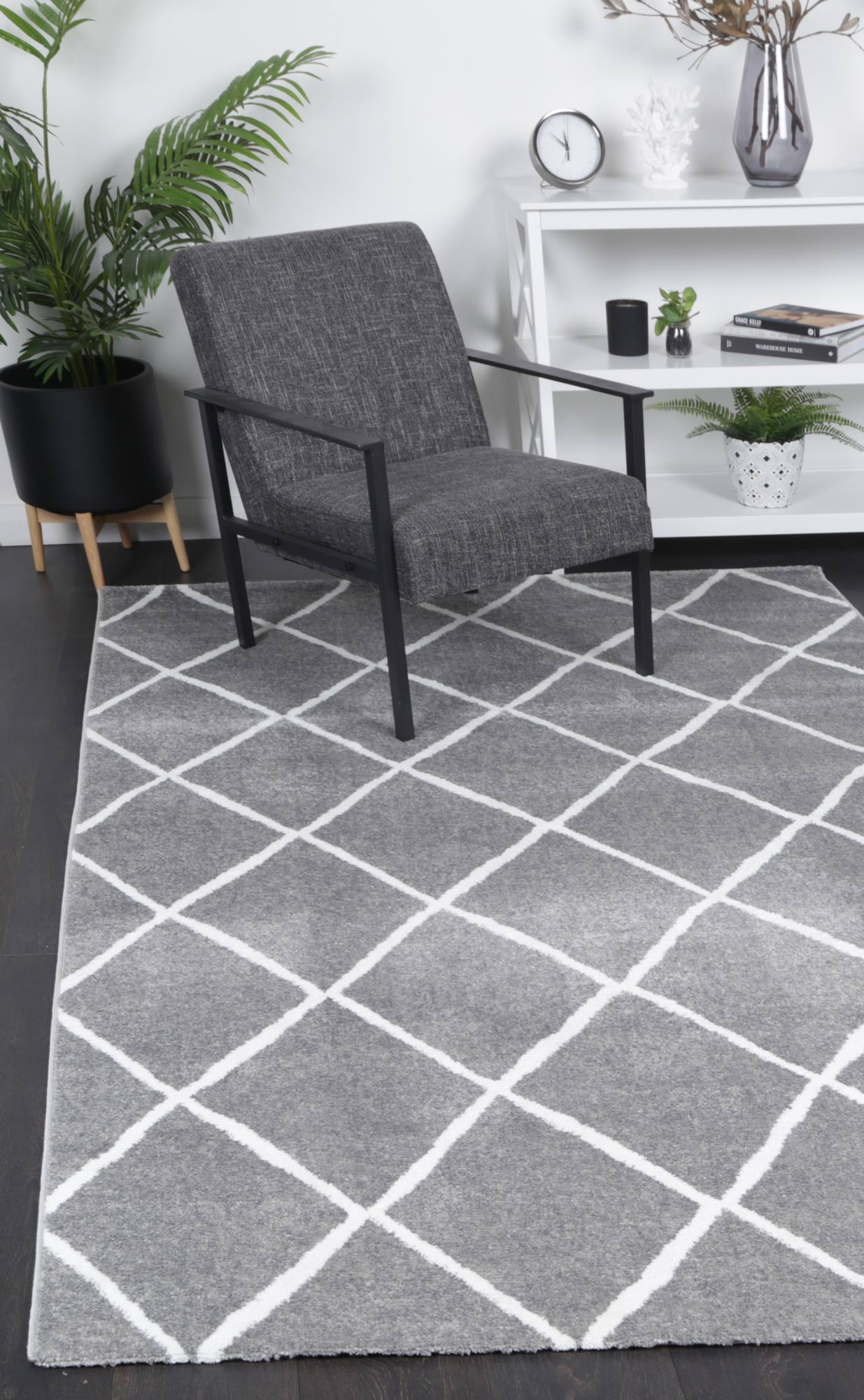 Christina Trellis Contemporary In Grey Rug