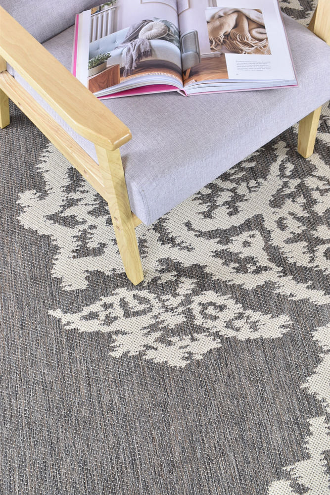 Alaska 560 in Brown & Cream Rug