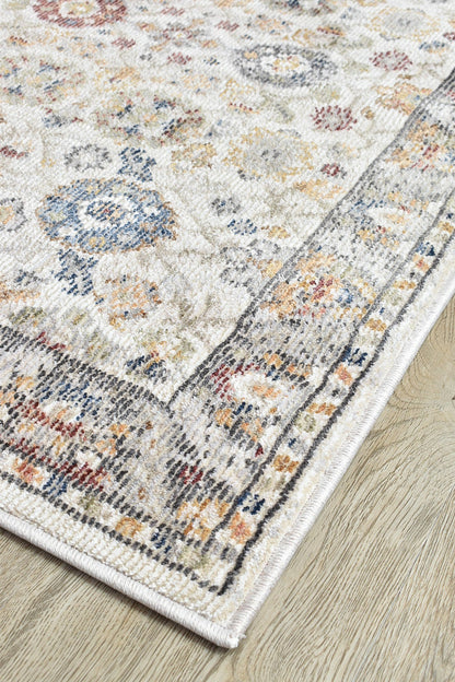 Menara 156 in Cream : Runner Rug