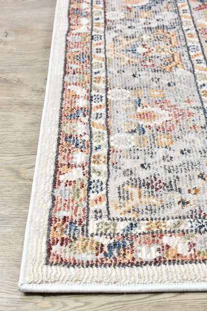 Menara 156 in Cream : Runner Rug