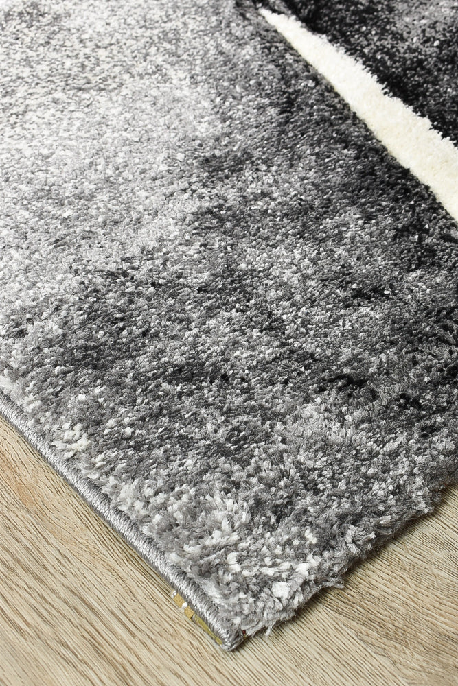 Dahlia 37 In Dark Grey & White : Runner Rug