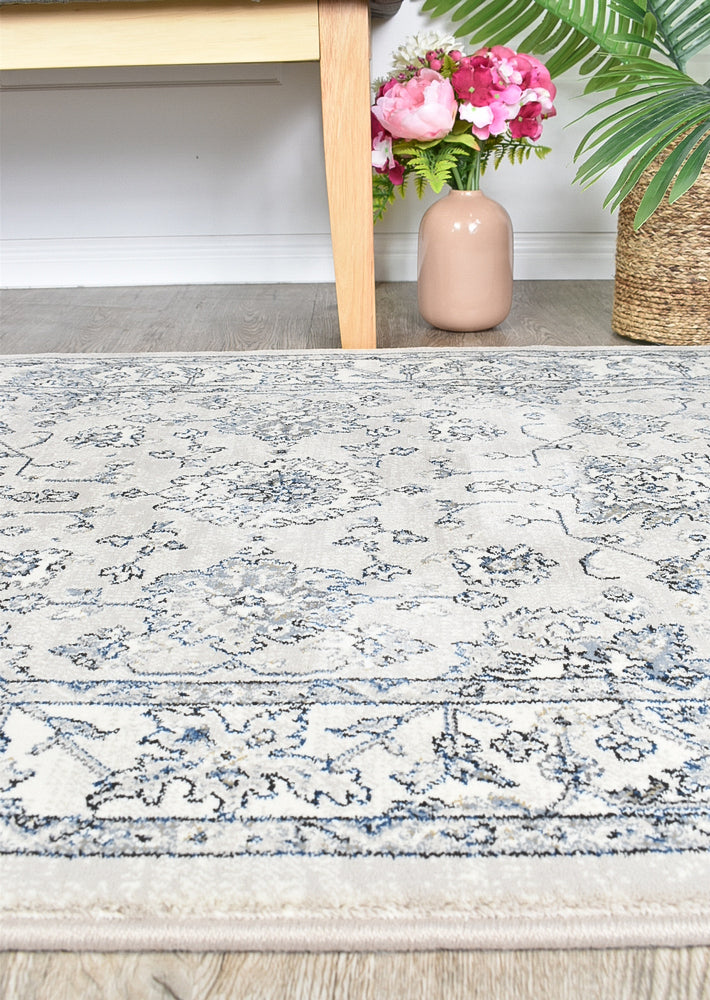 Charter 57144-9666 Traditional In White Rug