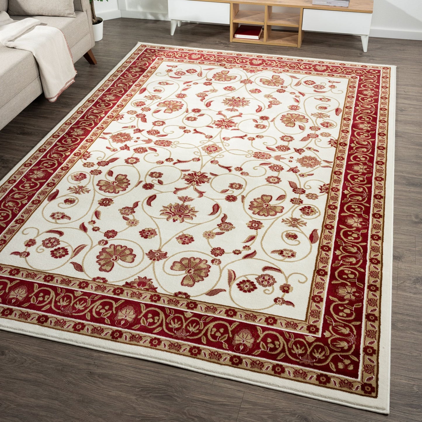 Estate 512 In Cream Rug