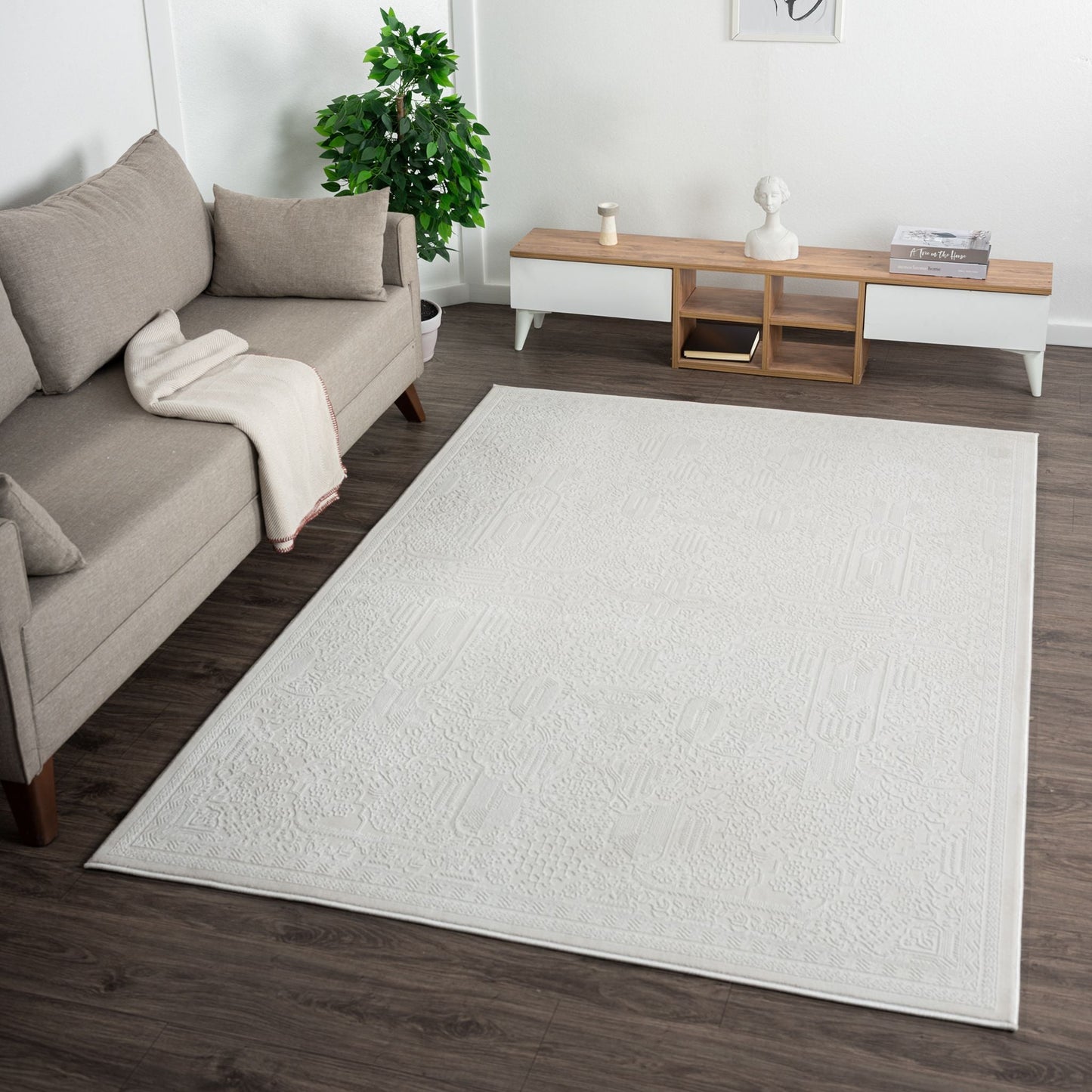 Fable 471 In Ivory Rug