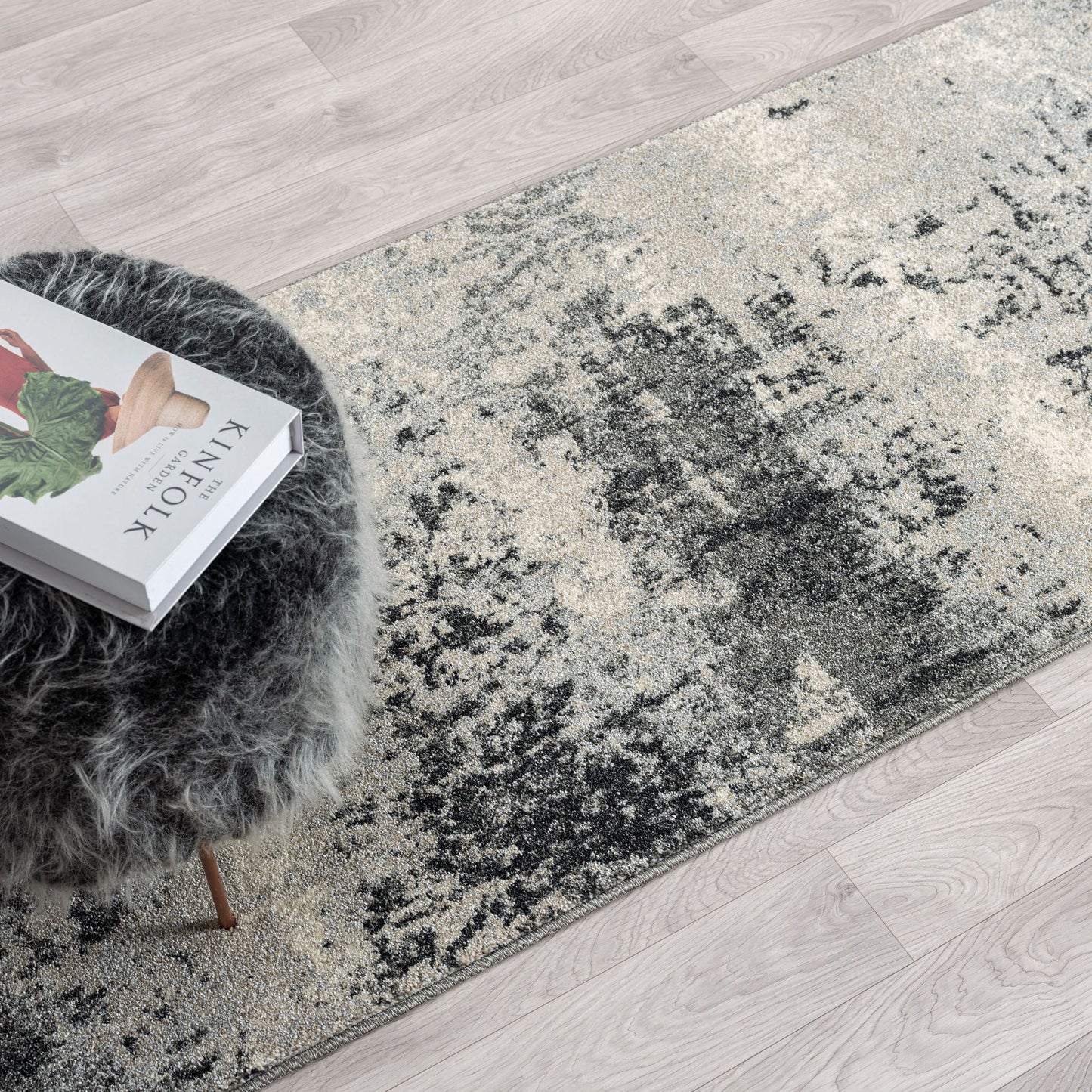 Astor 485 Sand In Grey : Runner Rug